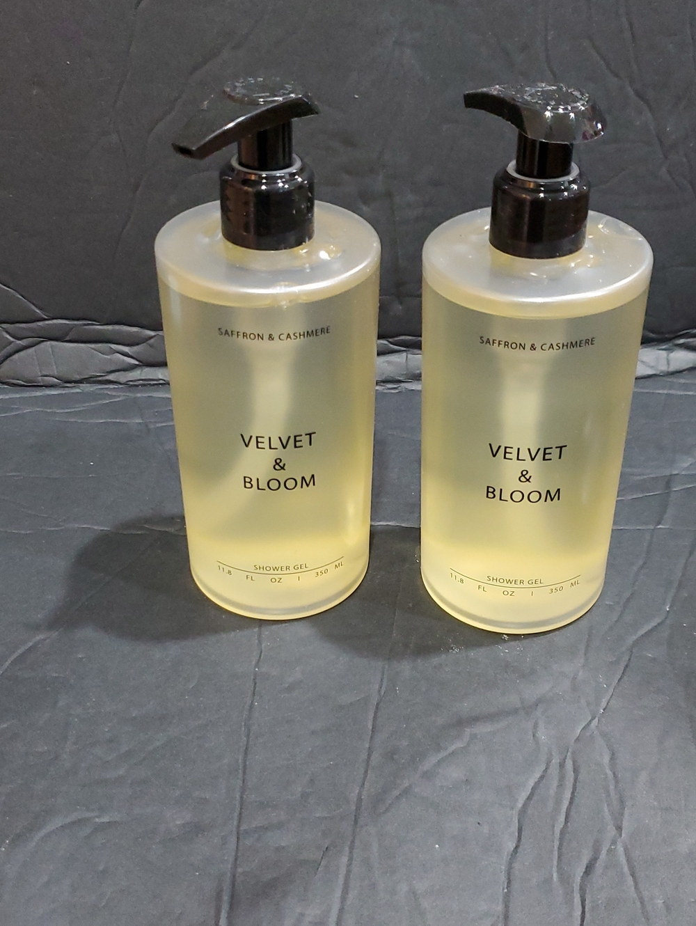 2piece Saffron & Cashmere scented shower gel set brand new